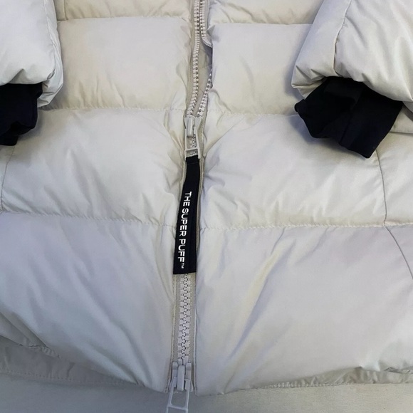 New Aritzia Supersnug Puff Mid - Picture 5 of 9